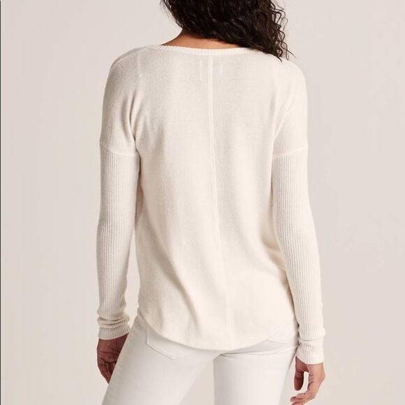 ✨ Cozy Long-Sleeve Crew Tee✨ - Picture 5 of 8